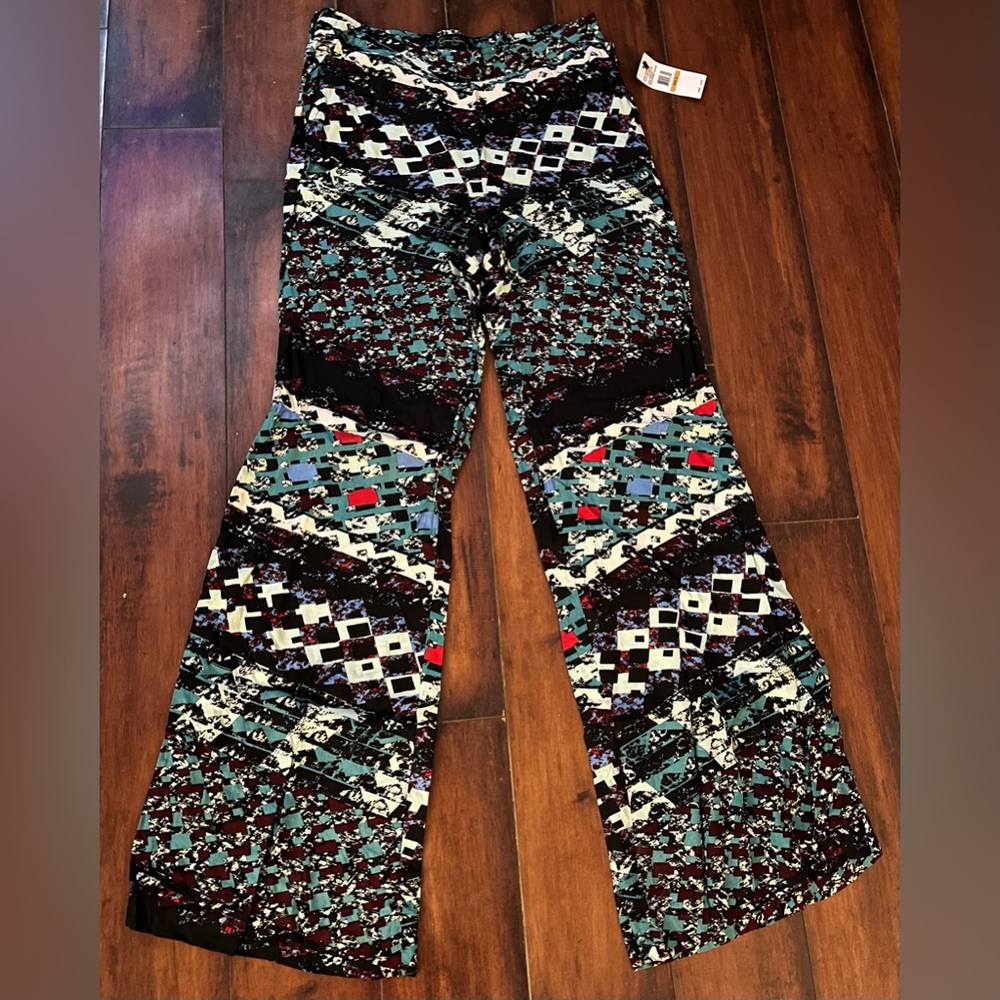 Multicolor Patterned Flared Pants